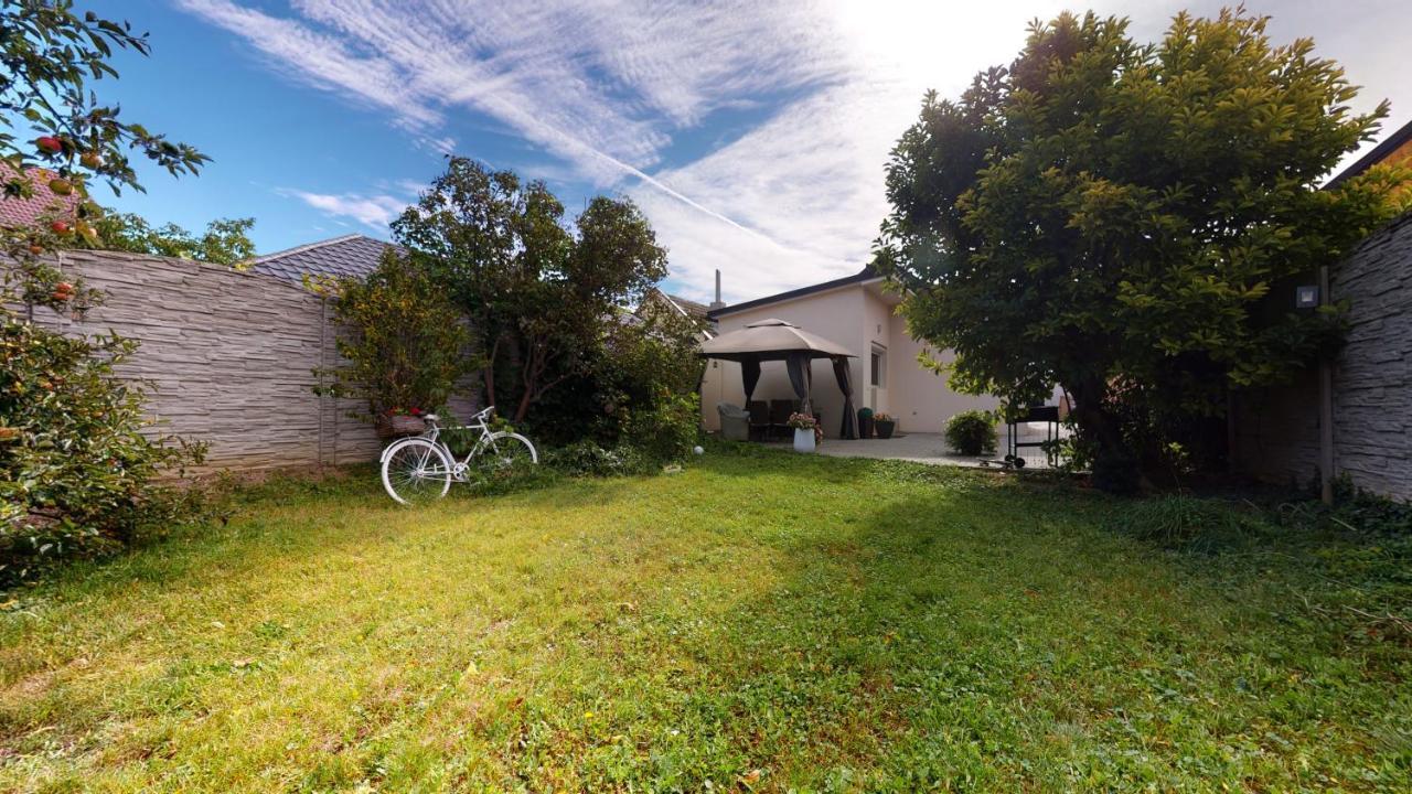 Willa Alia House With Garden In Piestany Zewnętrze zdjęcie